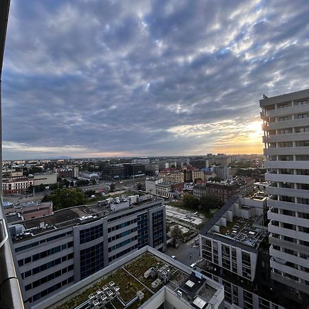 Apartament Podwale Odra Tower Rynek 15 Floor Вроцлав Экстерьер фото